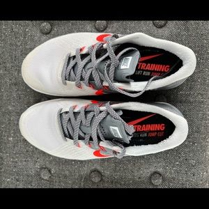 Nike Metcon 3 Sneakers. Women’s size 7.